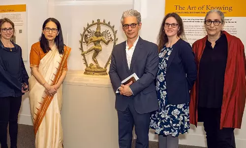 Smithsonian म्यूज़ियम तमिलनाडु के मंदिरों से चुराई गई 3 पुरानी मूर्तियाँ लौटाएगा Smithsonian म्यूज़ियम तमिलनाडु के मंदिरों से चुराई गई 3 पुरानी मूर्तियाँ लौटाएगा