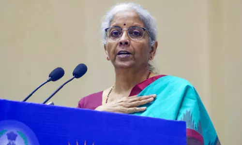 पेट्रोल और डीजल पर एक्साइज ड्यूटी में कमी से उपभोक्ताओं को कीमतों में वृद्धि से सुरक्षा मिलेगी: वित्त मंत्री पेट्रोल और डीजल पर एक्साइज ड्यूटी में कमी से उपभोक्ताओं को कीमतों में वृद्धि से सुरक्षा मिलेगी: वित्त मंत्री