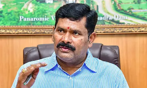 Karnataka सरकार का कहना है कि वह ‘क्रीमी लेयर’ के लिए आय सीमा की समीक्षा कर रही है Karnataka सरकार का कहना है कि वह ‘क्रीमी लेयर’ के लिए आय सीमा की समीक्षा कर रही है