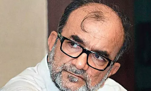 TMC सरकार ने चुनाव जीतने के लिए खैरात बांटकर बंगाल को कर्ज के जाल में डाल दिया: CPI के विकास भट्टाचार्य