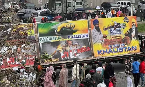 Canada ने नए कानून के तहत खालिस्तान आतंकी ग्रुप के सिंबल दिखाने पर बैन लगाने का कदम उठाया Canada ने नए कानून के तहत खालिस्तान आतंकी ग्रुप के सिंबल दिखाने पर बैन लगाने का कदम उठाया