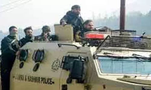 सीआईके ने Kashmir के 3 जिलों में छापेमारी की
