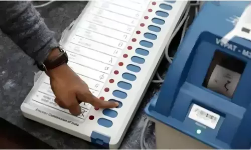 Assam Elections 2026: 67 उम्मीदवारों के नामांकन वापस लेने के बाद अब 722 उम्मीदवार मैदान में Assam Elections 2026: 67 उम्मीदवारों के नामांकन वापस लेने के बाद अब 722 उम्मीदवार मैदान में