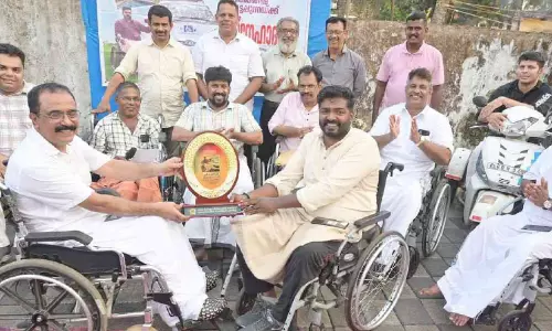 Kerala : रागेश ने विकलांगता को मात देकर 12,000 km की दूरी तय की Kerala : रागेश ने विकलांगता को मात देकर 12,000 km की दूरी तय की