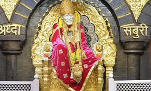 Ram Navami : शिरडी साईं बाबा मंदिर आज आम लोगों के लिए खुला Ram Navami : शिरडी साईं बाबा मंदिर आज आम लोगों के लिए खुला