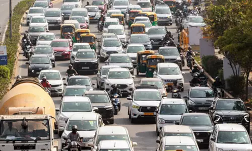दिल्ली ट्रैफिक पुलिस ने सतरंगी रे लाइव कॉन्सर्ट के लिए विशेष ट्रैफिक एडवाइजरी जारी की; कई सड़कों पर रहेगा प्रतिबंध दिल्ली ट्रैफिक पुलिस ने सतरंगी रे लाइव कॉन्सर्ट के लिए विशेष ट्रैफिक एडवाइजरी जारी की; कई सड़कों पर रहेगा प्रतिबंध