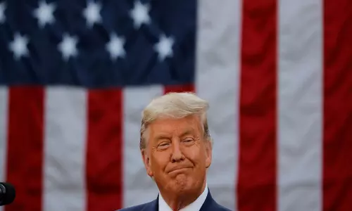 ट्रेजरी ने कहा—भविष्य के अमेरिकी कागज़ी नोटों पर दिखेगा Trump का हस्ताक्षर ट्रेजरी ने कहा—भविष्य के अमेरिकी कागज़ी नोटों पर दिखेगा Trump का हस्ताक्षर