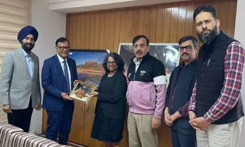 श्रीलंकाई स्कॉलर ने SMVDU का दौरा किया, एकेडमिक सहयोग पर चर्चा की श्रीलंकाई स्कॉलर ने SMVDU का दौरा किया, एकेडमिक सहयोग पर चर्चा की