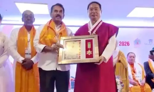 Minister Jupally: हैदराबाद में बौद्ध शांति सम्मेलन में सम्मानित Minister Jupally: हैदराबाद में बौद्ध शांति सम्मेलन में सम्मानित