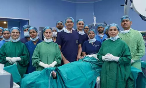 AIIMS Jammu ने पहली बार बाइलेटरल ब्रेस्ट इंटरस्टिशियल ब्रेकीथेरेपी की AIIMS Jammu ने पहली बार बाइलेटरल ब्रेस्ट इंटरस्टिशियल ब्रेकीथेरेपी की