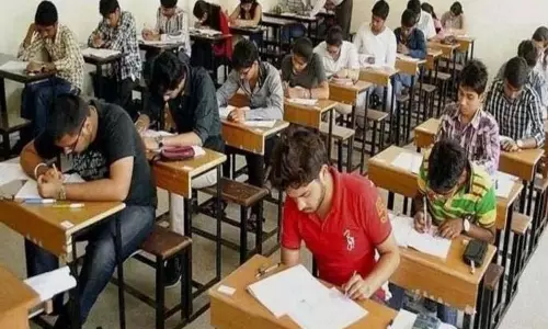 Pune: दूसरे शहरों में भी फ्री एग्जाम कोचिंग बढ़ाने की मांग Pune: दूसरे शहरों में भी फ्री एग्जाम कोचिंग बढ़ाने की मांग