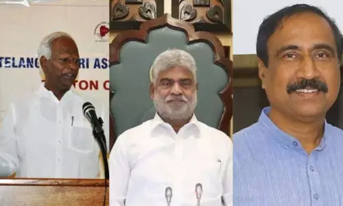 Telangana HC ने दलबदल मामले में स्पीकर और दो BRS विधायकों को नोटिस जारी किया