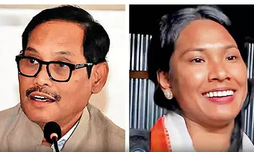Job Blocked: बीस साल की स्वप्ना को उम्मीदवारी से रोका गया Job Blocked: बीस साल की स्वप्ना को उम्मीदवारी से रोका गया
