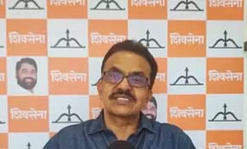 संजय निरुपम ने पेट्रोल-डीजल पर केंद्र सरकार की एक्साइज ड्यूटी में कटौती की तारीफ की संजय निरुपम ने पेट्रोल-डीजल पर केंद्र सरकार की एक्साइज ड्यूटी में कटौती की तारीफ की