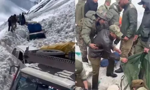 Srinagar-Leh हाईवे पर 6 लोगों की मौत, कई घायल Srinagar-Leh हाईवे पर 6 लोगों की मौत, कई घायल