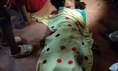 CG: आकाशीय बिजली गिरने से 15 वर्षीय किशोरी की मौत, गांव में मातम CG: आकाशीय बिजली गिरने से 15 वर्षीय किशोरी की मौत, गांव में मातम