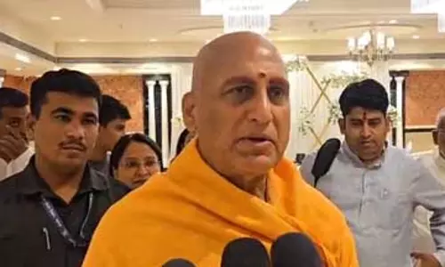 पूरे विश्व में शांति होगी तो हम भी शांत रहेंगे: स्वामी अवधेशानंद गिरी पूरे विश्व में शांति होगी तो हम भी शांत रहेंगे: स्वामी अवधेशानंद गिरी