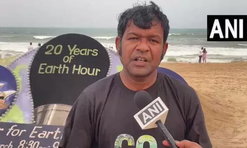 पुरी में रेत कला के जरिए Earth Hour 20 सालों का सफर पुरी में रेत कला के जरिए Earth Hour 20 सालों का सफर