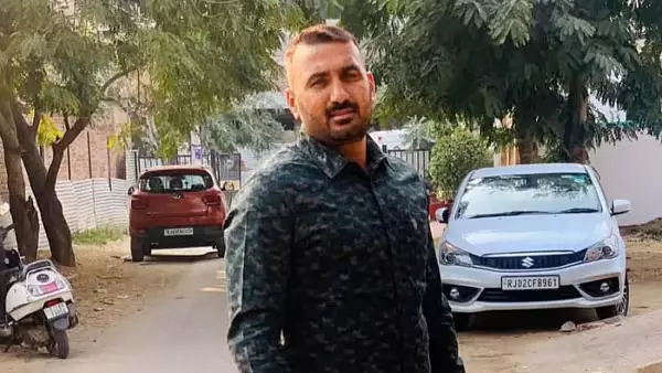 Indore : हैरी बॉक्सर के खिलाफ पुलिस लुकआउट सर्कुलर जारी करेगी Indore : हैरी बॉक्सर के खिलाफ पुलिस लुकआउट सर्कुलर जारी करेगी