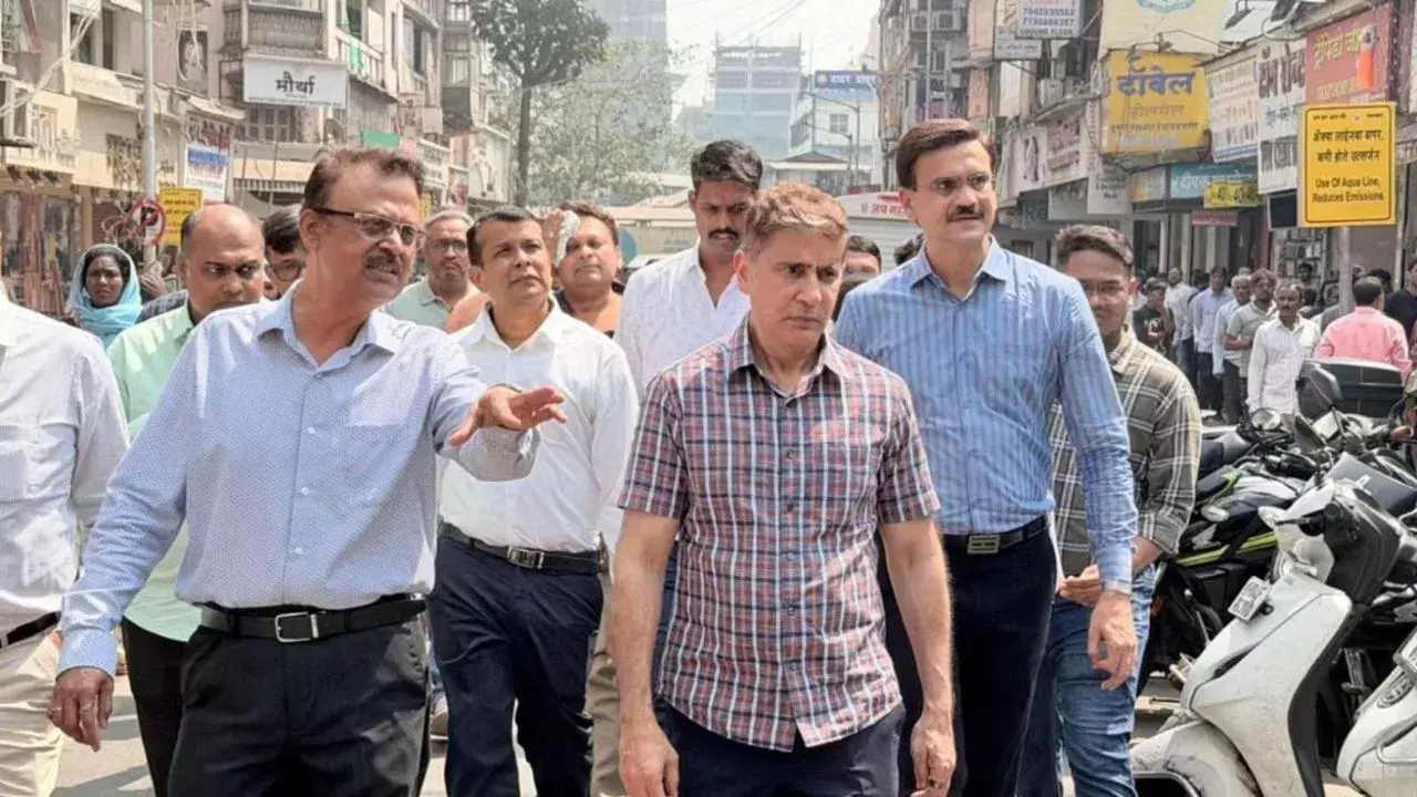 Mumbai: अतिक्रमण हटाने के लिए प्रशासन का बड़ा अभियान Mumbai: अतिक्रमण हटाने के लिए प्रशासन का बड़ा अभियान