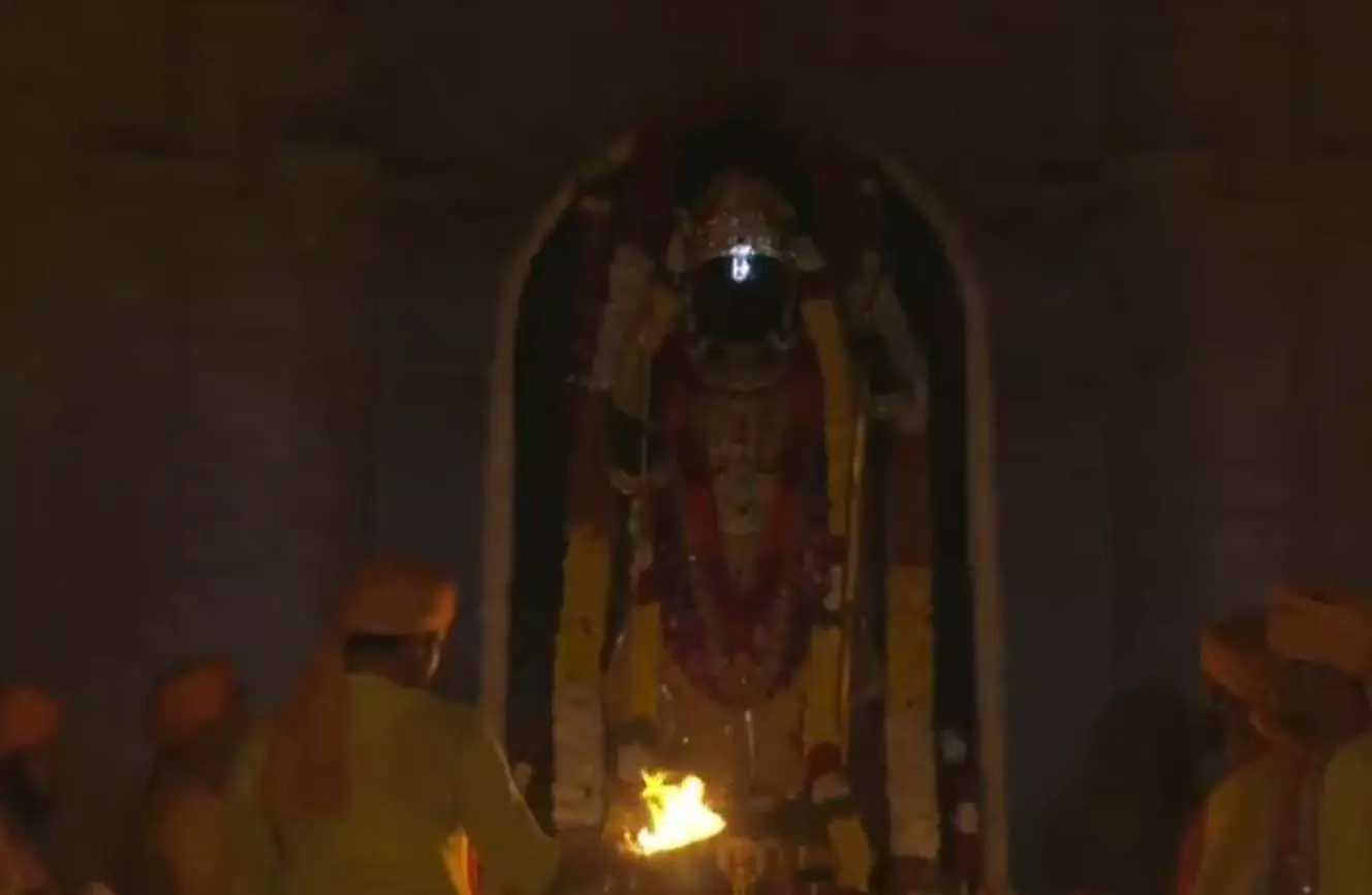 अयोध्या: श्री राम जन्मभूमि मंदिर में राम लला का सूर्य तिलक किया गया अयोध्या: श्री राम जन्मभूमि मंदिर में राम लला का सूर्य तिलक किया गया