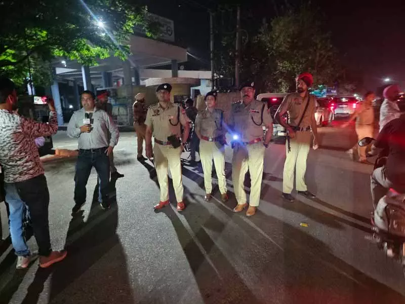SSP, एसपी ने फगवाड़ा के संवेदनशील इलाकों में कार्रवाई की SSP, एसपी ने फगवाड़ा के संवेदनशील इलाकों में कार्रवाई की