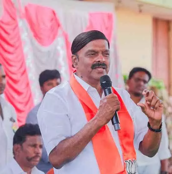 Tamil Nadu चुनाव: AIADMK गठबंधन में ए.सी. षणमुगम मदुरै सेंट्रल से चुनाव लड़ेंगे Tamil Nadu चुनाव: AIADMK गठबंधन में ए.सी. षणमुगम मदुरै सेंट्रल से चुनाव लड़ेंगे