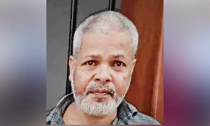 Kerala: थुवाक्कुन्नु, कुन्नोत्तपरम्बा इलाकों में शराब की बड़े पैमाने पर बिक्री Kerala: थुवाक्कुन्नु, कुन्नोत्तपरम्बा इलाकों में शराब की बड़े पैमाने पर बिक्री