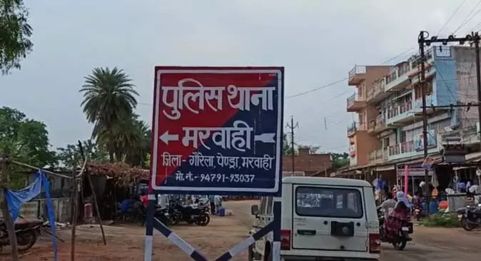 दो पत्नियों के बीच विवाद मारपीट तक पहुंचा, पति समेत 14 लोगों पर केस दर्ज दो पत्नियों के बीच विवाद मारपीट तक पहुंचा, पति समेत 14 लोगों पर केस दर्ज
