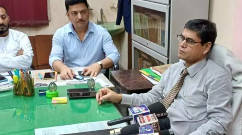 Calcutta HC के पूर्व जज ने ट्रिब्यूनल में वोटर लिस्ट हटाने को चुनौती दी Calcutta HC के पूर्व जज ने ट्रिब्यूनल में वोटर लिस्ट हटाने को चुनौती दी