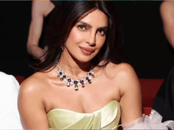 Priyanka Chopra फिल्म वाराणसी से वापसी, मिलान में ग्लैमरस लुक Priyanka Chopra फिल्म वाराणसी से वापसी, मिलान में ग्लैमरस लुक