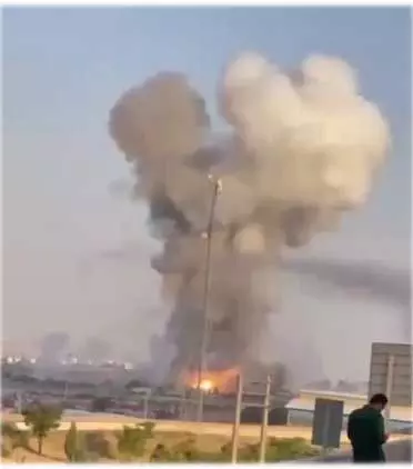 IRGC ने जारी किया चेतावनी, न्यूक्लियर प्लांट पर भीषण हमला IRGC ने जारी किया चेतावनी, न्यूक्लियर प्लांट पर भीषण हमला