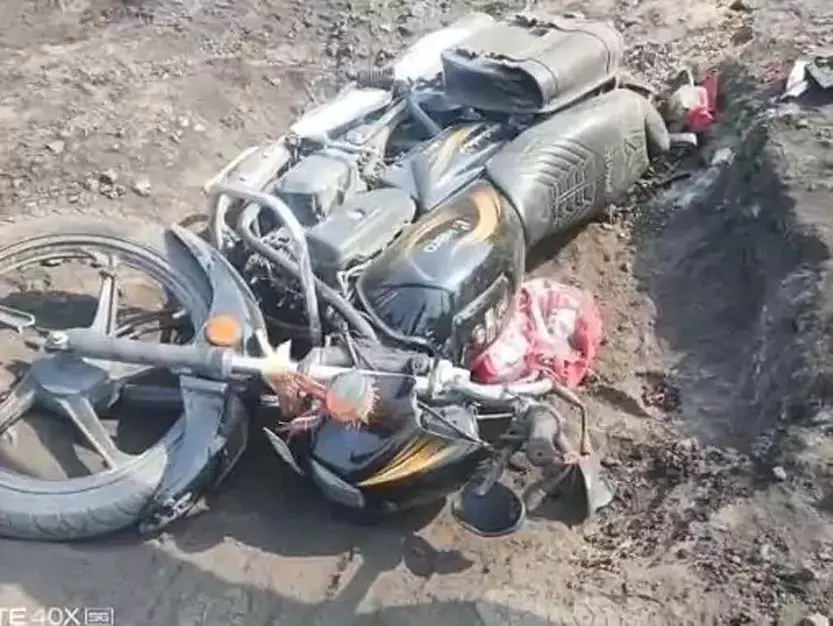 इमलीडुग्गु फाटक पर बाइक हादसा, 58 वर्षीय व्यक्ति की मौके पर मौत इमलीडुग्गु फाटक पर बाइक हादसा, 58 वर्षीय व्यक्ति की मौके पर मौत