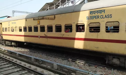 शालीमार-एलटीटी-शालीमार एक्सप्रेस में एक अतिरिक्त एसी 3 और स्लीपर कोच की सुविधा शालीमार-एलटीटी-शालीमार एक्सप्रेस में एक अतिरिक्त एसी 3 और स्लीपर कोच की सुविधा