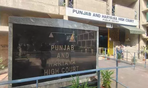 Haryana हाई कोर्ट ने 10,000 CET भर्तियों की नौकरियां बहाल की, रद्दीकरण का फैसला दो ग्रुप तक सीमित Haryana हाई कोर्ट ने 10,000 CET भर्तियों की नौकरियां बहाल की, रद्दीकरण का फैसला दो ग्रुप तक सीमित