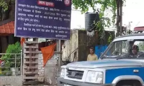 1 अप्रैल से तारबाहर रेलवे अंडरब्रिज में आवागमन बंद 1 अप्रैल से तारबाहर रेलवे अंडरब्रिज में आवागमन बंद