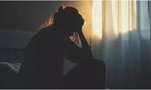 Farrukhabad: मानसिक तनाव के चलते महिला ने किया खौफनाक कदम Farrukhabad: मानसिक तनाव के चलते महिला ने किया खौफनाक कदम