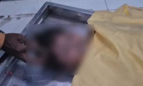 CG BREAKING: निर्माणाधीन मकान में करंट लगने से 5 वर्षीय बच्ची की मौत CG BREAKING: निर्माणाधीन मकान में करंट लगने से 5 वर्षीय बच्ची की मौत