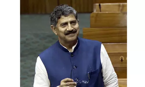 Jugal ने जम्मू-कटरा रेल लाइन के दोहरीकरण की वकालत की Jugal ने जम्मू-कटरा रेल लाइन के दोहरीकरण की वकालत की