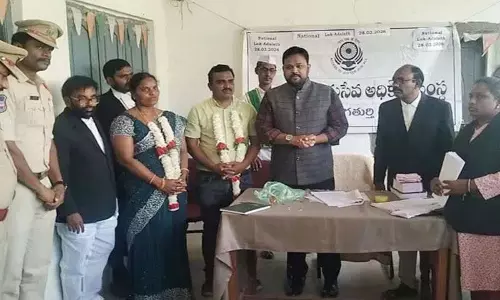 गोट्टीपर्थी कपल वीरमल्लू-सरिता का Tungaturthi Court में तलाक का मामला गोट्टीपर्थी कपल वीरमल्लू-सरिता का Tungaturthi Court में तलाक का मामला