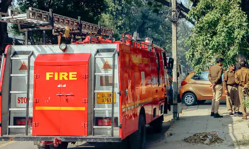 Hyderabad: बोवेनपल्ली में ऑप्टिकल शॉप में लगी आग