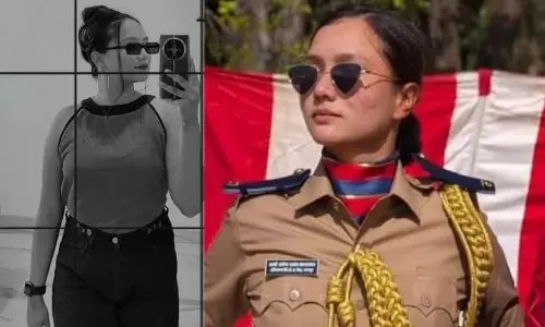 बाप रे! प्रेमी संग मिलकर बेटी ने दिया जहर, ऐसे खुला पुलिसकर्मी पिता की हत्या का राज बाप रे! प्रेमी संग मिलकर बेटी ने दिया जहर, ऐसे खुला पुलिसकर्मी पिता की हत्या का राज