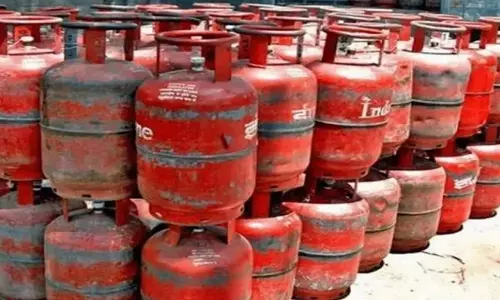 छत्तीसगढ़ में दोगुनी हुई गैस सिलेंडर की बुकिंग छत्तीसगढ़ में दोगुनी हुई गैस सिलेंडर की बुकिंग