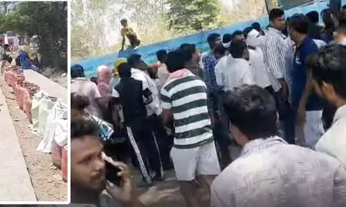 नागपुर में Gas की आधी किलोमीटर लंबी लाइन; लोगों ने गुस्से में सड़क जाम की नागपुर में Gas की आधी किलोमीटर लंबी लाइन; लोगों ने गुस्से में सड़क जाम की