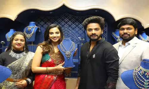 Kukatpally में वाराही सिल्वर ज्वेलरी शोरूम लॉन्च हुआ Kukatpally में वाराही सिल्वर ज्वेलरी शोरूम लॉन्च हुआ