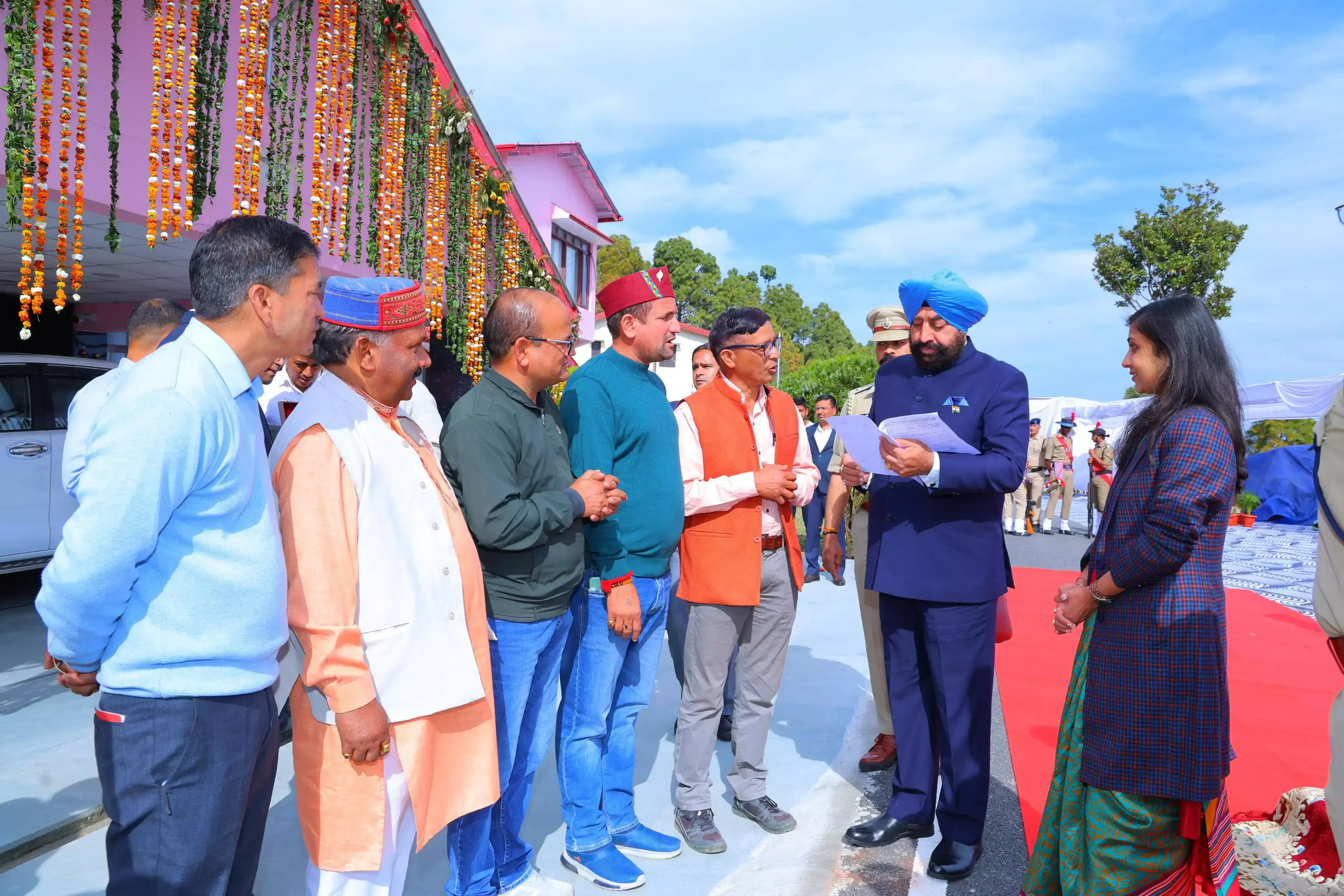 Pauri Garhwal: कर्मचारी संगठनों ने सरकार से मांगा पुरानी पेंशन लागू करने का आदेश Pauri Garhwal: कर्मचारी संगठनों ने सरकार से मांगा पुरानी पेंशन लागू करने का आदेश