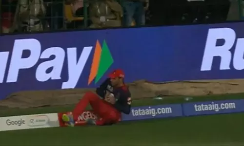 RCB vs SRH रोमांच: फिल सॉल्ट के कैच ‘आउट या नॉट आउट’ विवाद ने मैच में बढ़ाई सनसनी