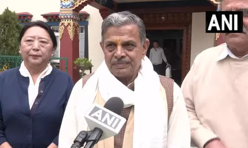 धर्मशाला में Dattatreya होसबोले ने 14वें दलाई लामा से मुलाकात की