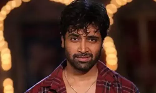 Adivi Sesh की फिल्म डकैत 10 अप्रैल को रिलीज़, नया सिंगल चिच्चुबुड्डी हाई-एनर्जी Adivi Sesh की फिल्म डकैत 10 अप्रैल को रिलीज़, नया सिंगल चिच्चुबुड्डी हाई-एनर्जी