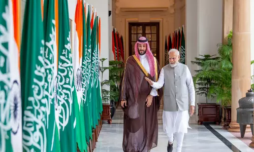 पश्चिम एशिया में जारी संघर्ष के बीच PM मोदी ने सऊदी क्राउन प्रिंस से की बात